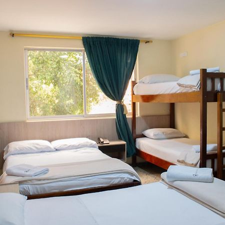 Hotel Caldas Plaza Zewnętrze zdjęcie